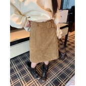 卡其色麂皮腰带直筒A字低腰半身裙女春秋复古宽松显瘦百搭中长裙