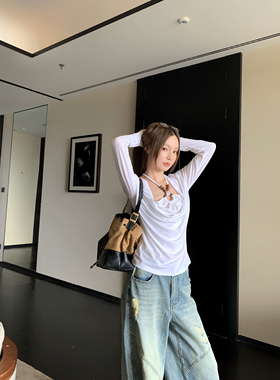 韩系松弛 白色假两件褶皱荡领串珠挂脖上衣早秋显瘦长袖设计感T恤