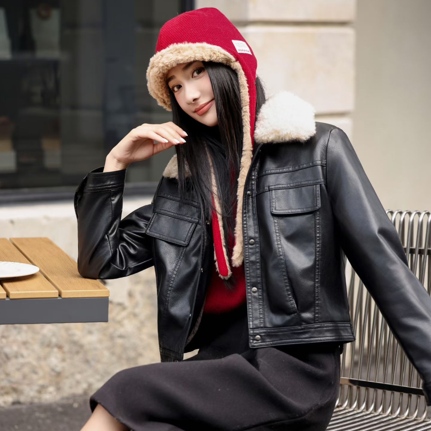 皮毛一体加绒加厚短款皮衣外套女