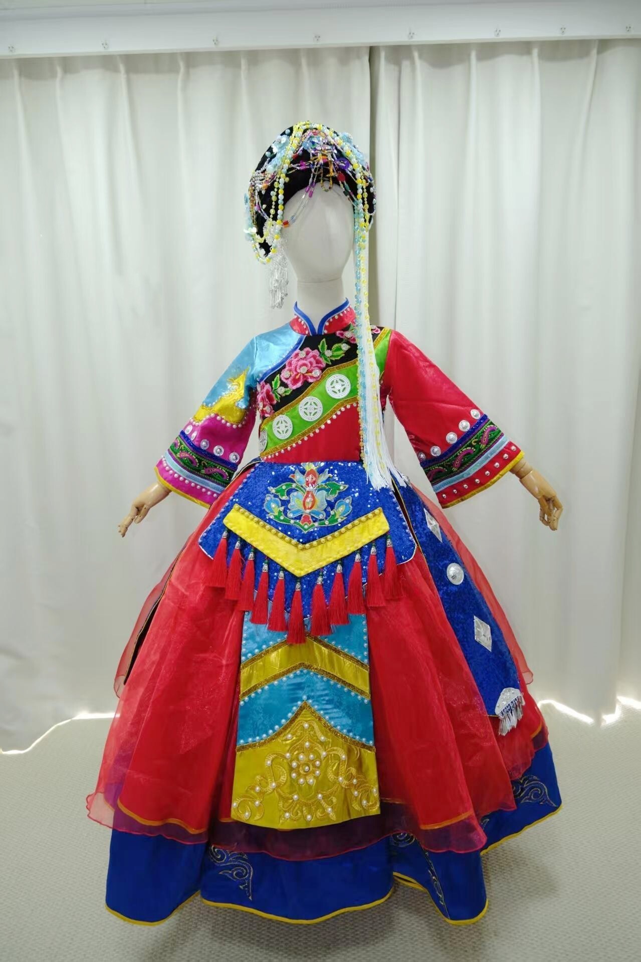 快乐阳光儿童演出服苗族瑶族纳西族女童表演服侗族彝族摩梭族高端