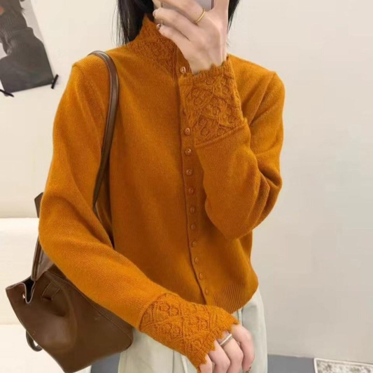 显示立领针织蕾丝袖毛衣开衫女