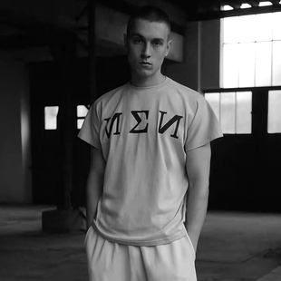 KANYE侃爷联名专辑周边YEEZY俄文字母嘻哈宽松男女同款短袖T恤