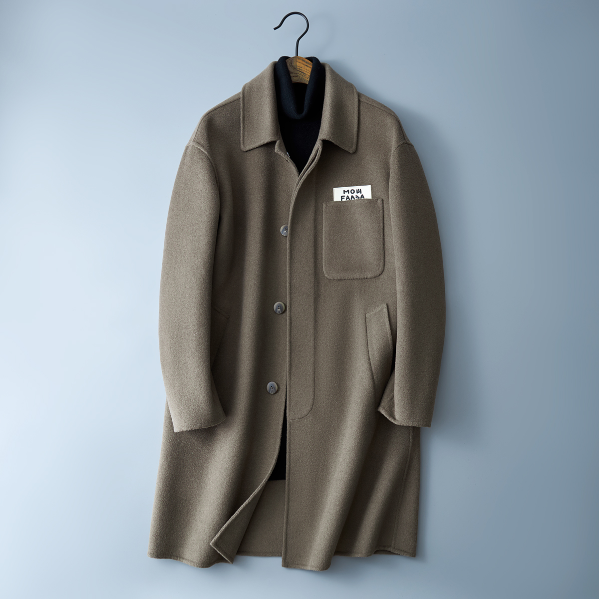 休闲毛呢外套简约翻领中长款呢子风衣灰绿色钱塘6016-2206p350，男装风衣，钱塘大厦6016