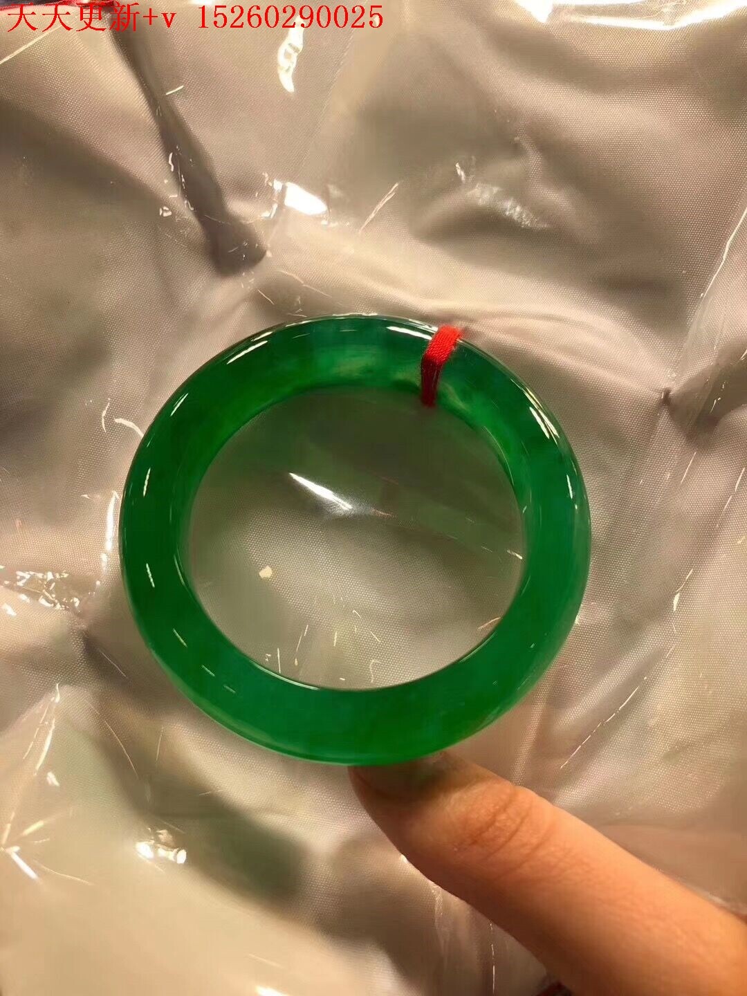 帝王绿翡翠手镯缅甸天然a货冰种满色阳绿翡翠高冰玻璃种满绿拍卖