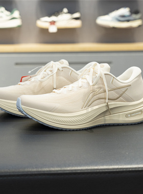 李宁越影5丨缓震保护跑步鞋女子25新款反光舒适百搭运动鞋ARHV016