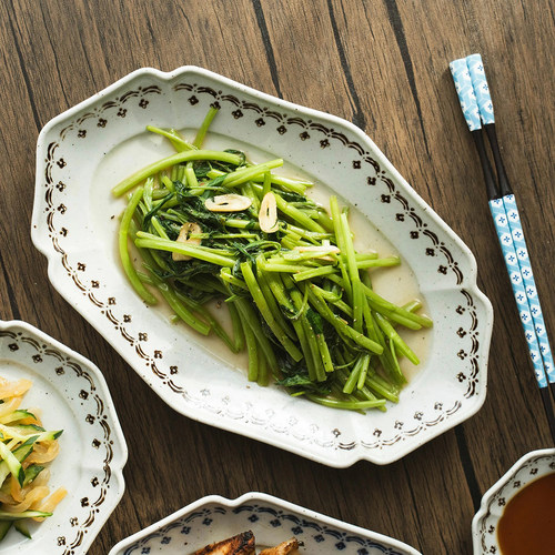 Studiom'古茶色花边装饰盘