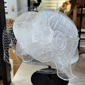 帽子女春夏卷边礼帽遮阳透气英伦复古盆帽优雅网纱遮脸花朵时装 帽