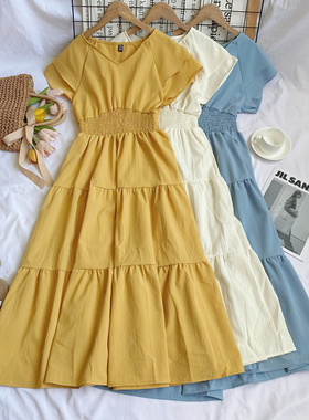 法式简约时尚气质V领褶皱小飞袖中长款荷叶边连衣裙女2023夏季