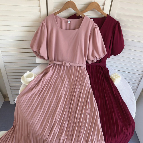 韩版百褶方领纯色泡泡袖连衣裙