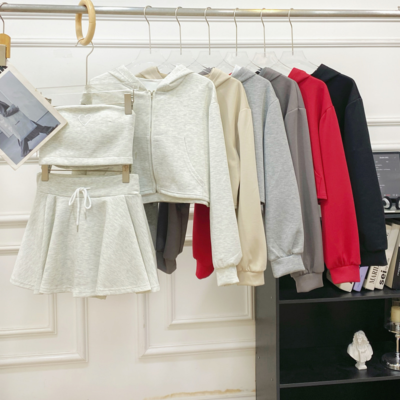 刺绣爱心裹胸+外套+半身裙套装女