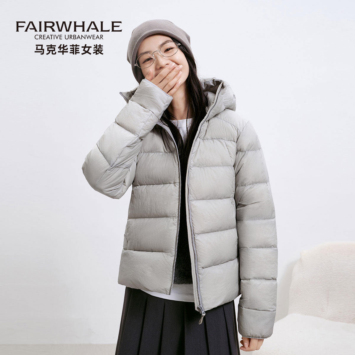 马克华菲鹅绒羽绒服女短款2025新款冬季连帽保暖通勤简约休闲外套,女装/女士精品,羽绒服,淘宝优惠券,粉丝福利购,淘宝优惠卷