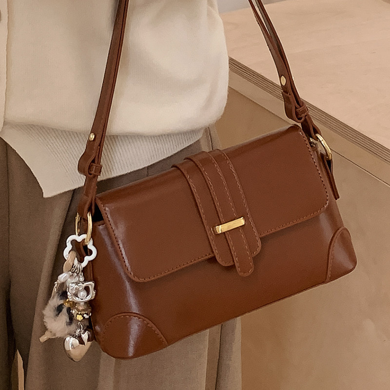 小众洋气高级感保龄球包女包2025新款百搭通勤单肩腋下包斜挎包,箱包皮具/热销女包/男包,波士顿包,淘宝优惠券,粉丝福利购,淘宝优惠卷