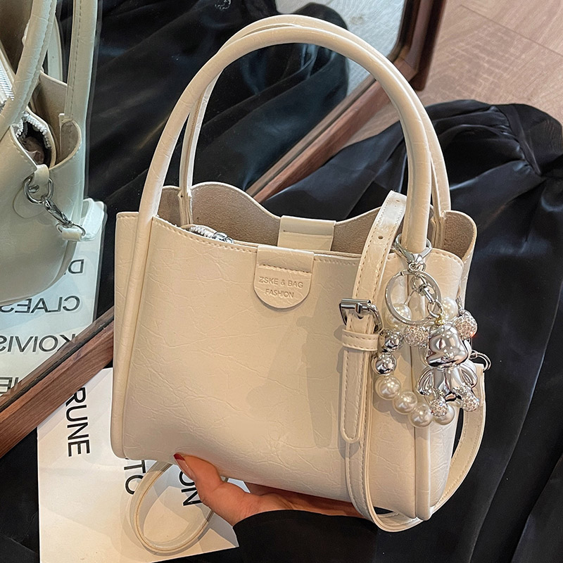 高级感小众洋气水桶包