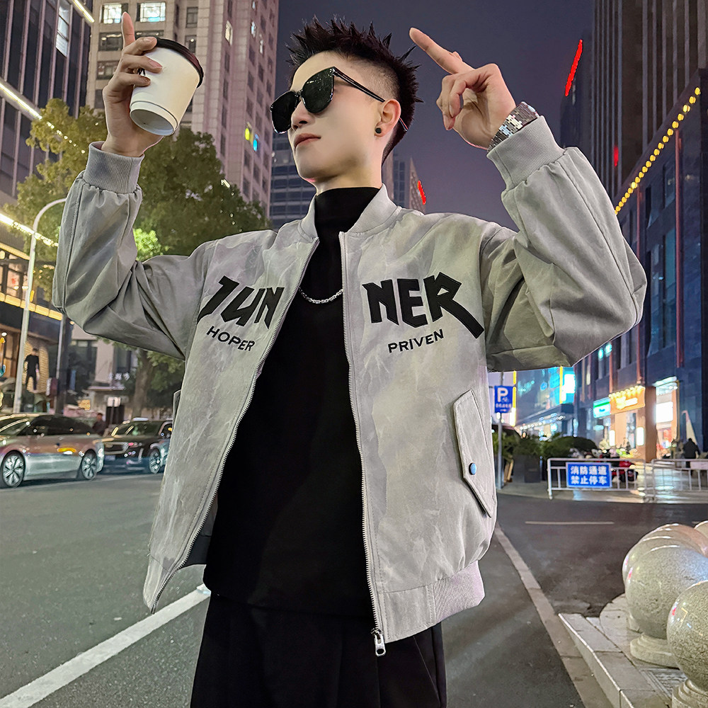 J196/P98控145棒球领暗纹贴布刺绣字母外套夹克男2，男装夹克，电商A256