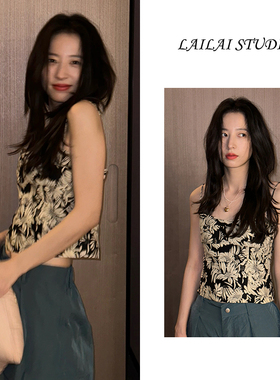 2025夏季新款周雨彤明星同款甜辣风花卉印花小吊带无袖短款上衣女