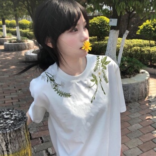 T恤女夏季 设计感小众宽松上衣服 花卉环形刺绣纯棉正肩短袖 新中式