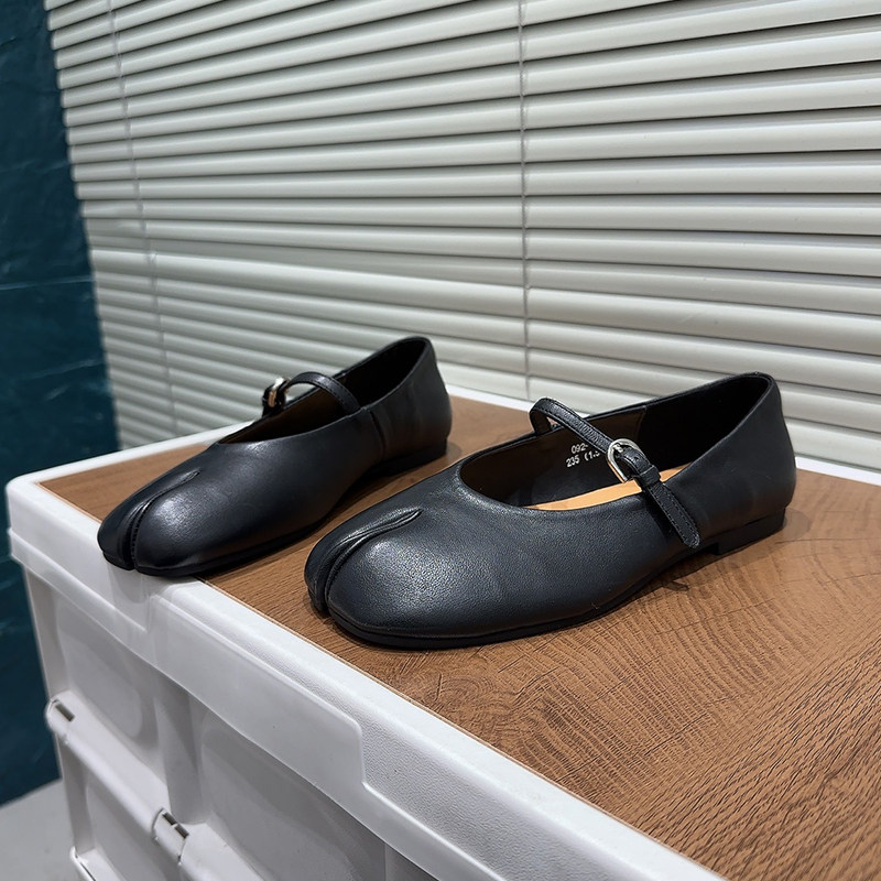 韩版复古真皮玛丽珍鞋女2026春一字扣带方头低跟分趾百搭芭蕾单鞋