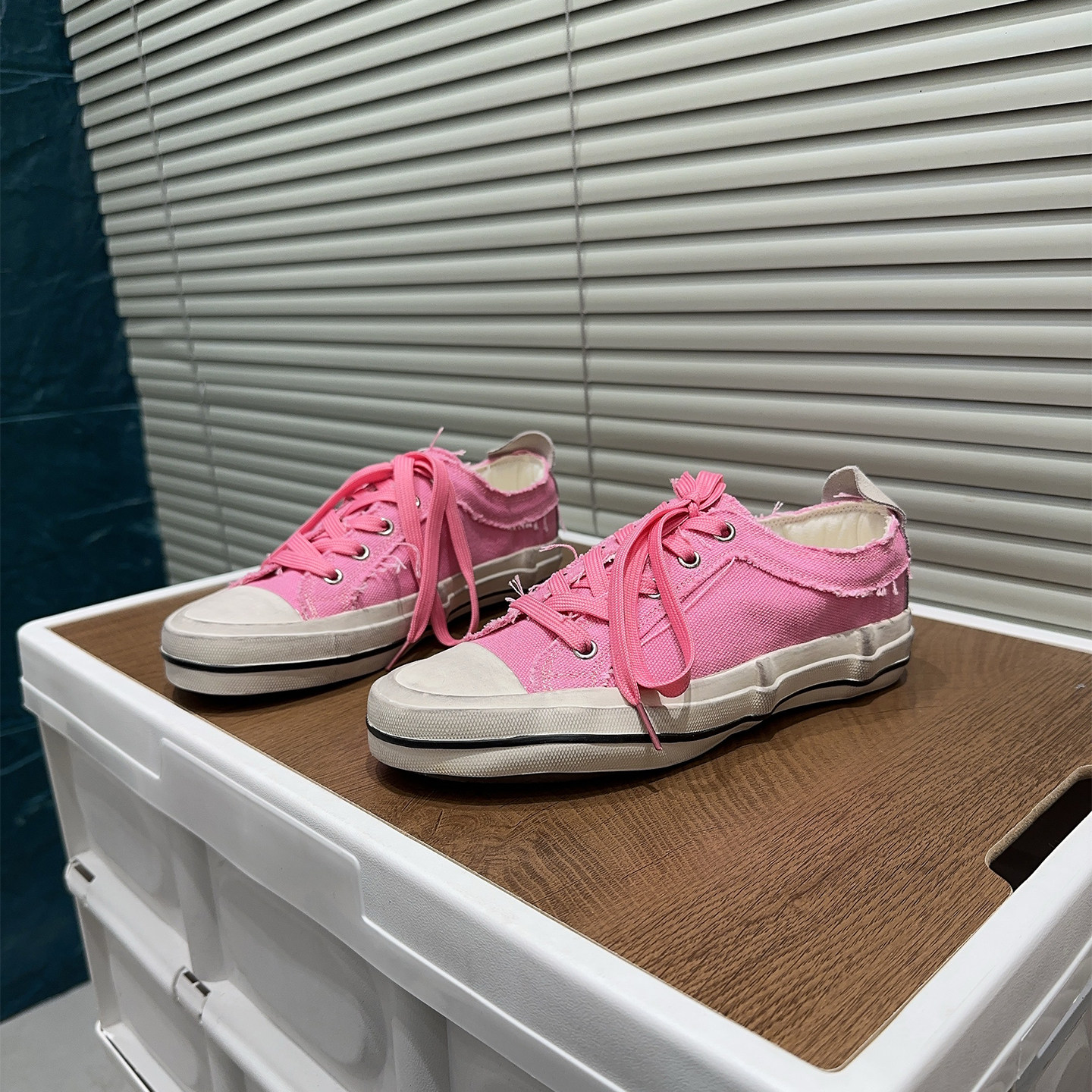 韩版复古风粉色帆布鞋女圆头低帮交叉绑带百搭舒适学生浅口休闲鞋