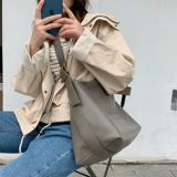 Сумка через плечо, вместительная и большая минималистичная сумка на одно плечо, коллекция 2023, в корейском стиле