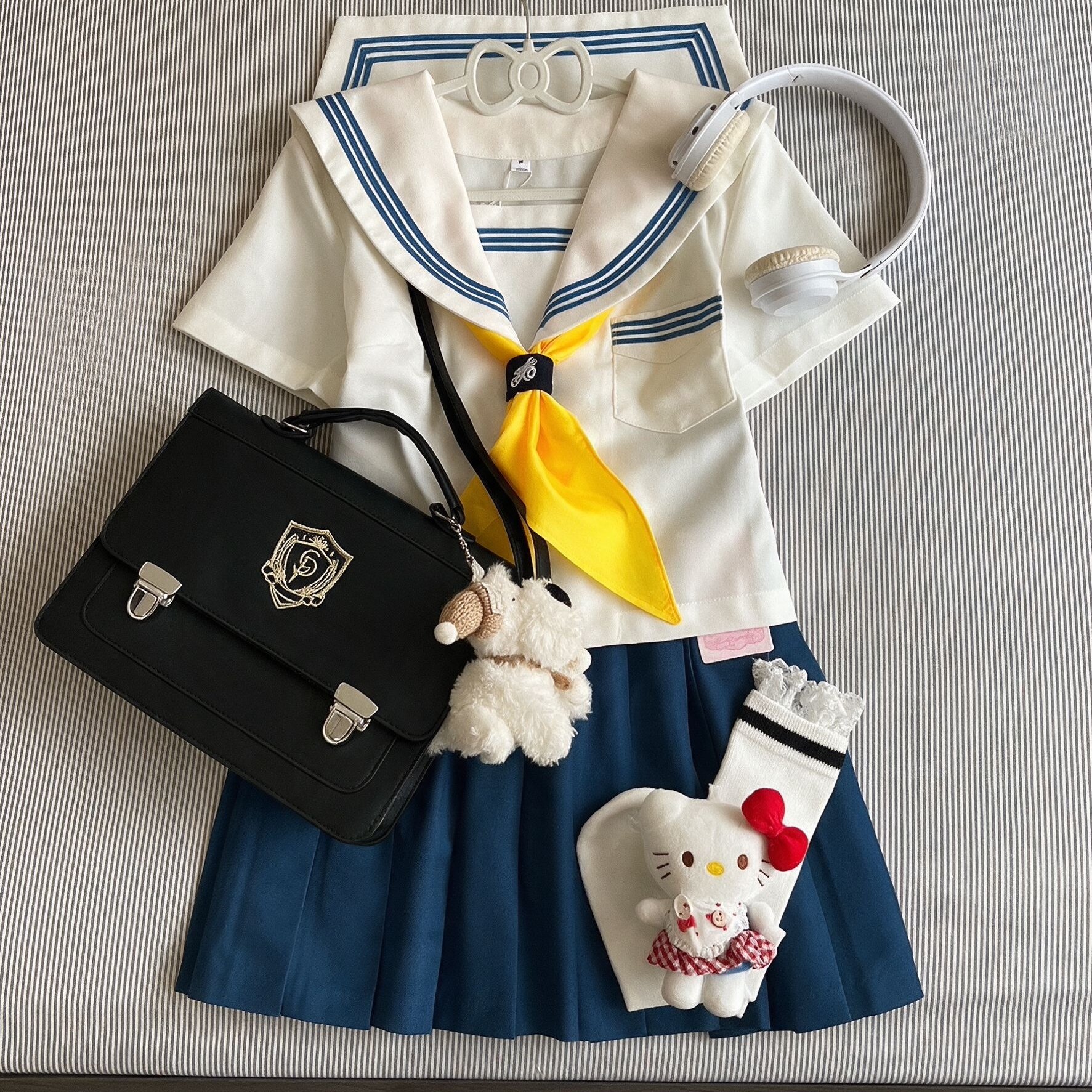 日系jk制服三本基础海军白领原创水手服女学院校供百褶裙可爱套装