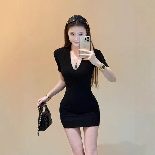 纯欲伪娘连衣裙辣妹女装大佬短裙男娘小黑裙紧身收腰cd变装包臀裙