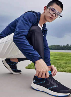 Skechers斯凯奇男子春秋新款软底减震跑步鞋简约舒适运动鞋220082