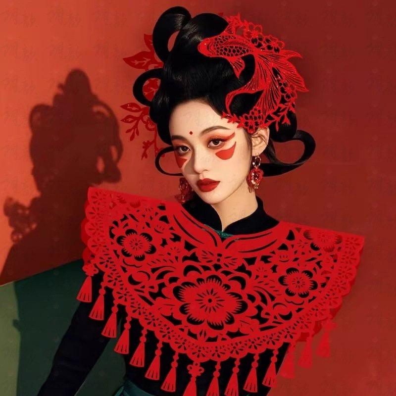 云肩剪纸儿童走秀服装儿童摄影服装红色剪纸云肩战国民族风服装儿图片