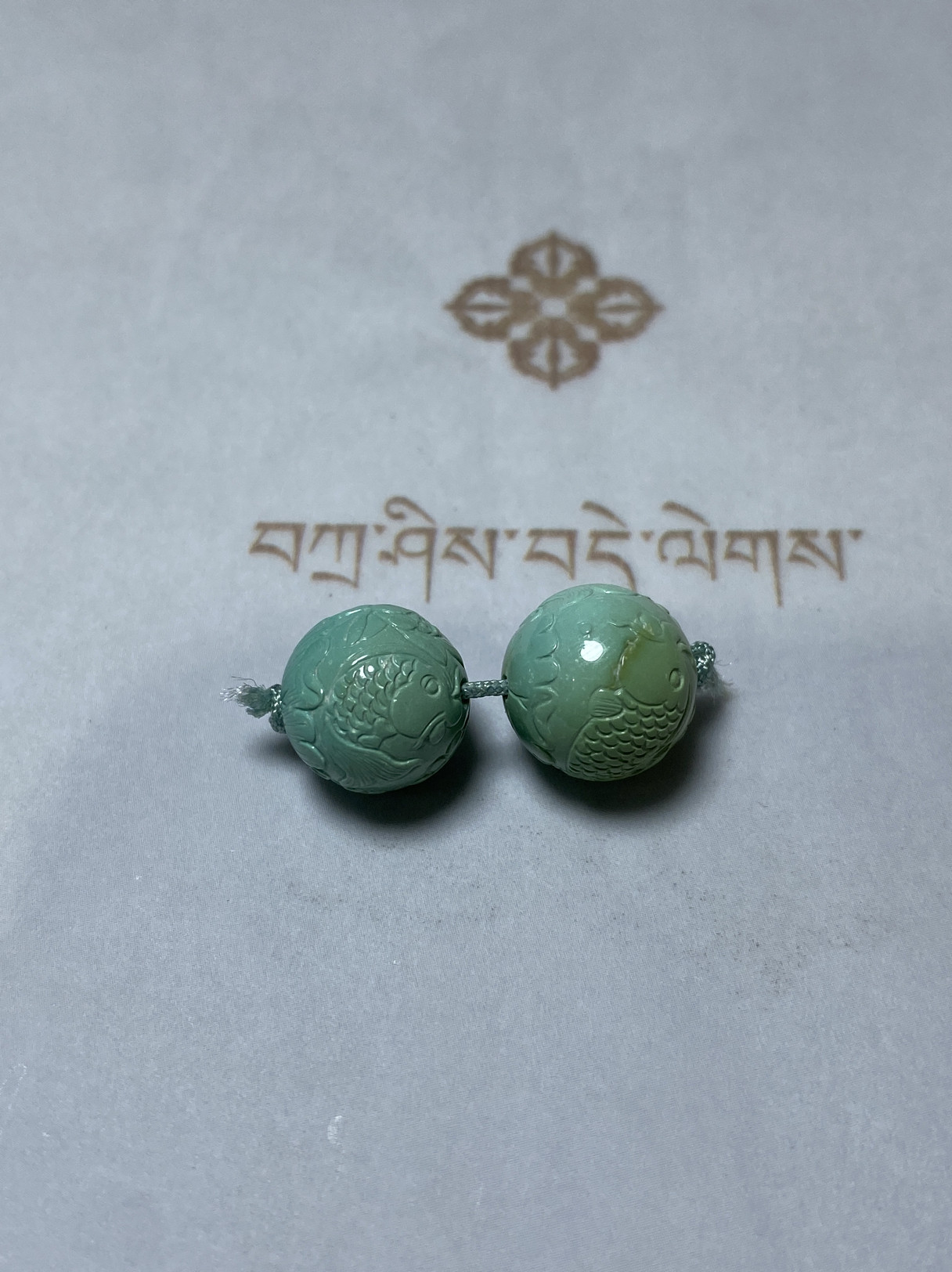 天然原矿绿松石雕刻珠 对珠 腰