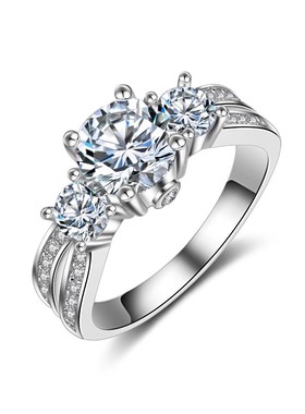 纯银情侣女款仿真莫桑石钻戒女克拉复古个性锆石戒指女求婚超大钻