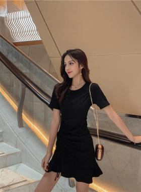 惊艳鱼尾包臀赫本风黑色女士显瘦收腰修身气质包臀裙辣妹黑色裙女