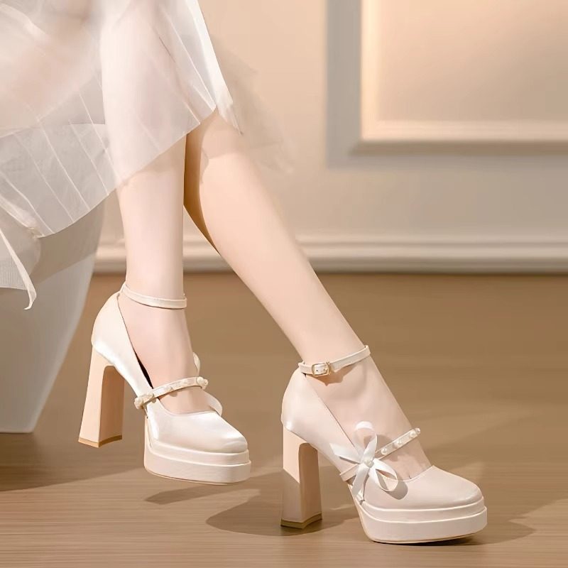 厚底防水台玛丽珍婚鞋女新娘鞋2026新款绸缎宴会不累脚粗跟高跟鞋