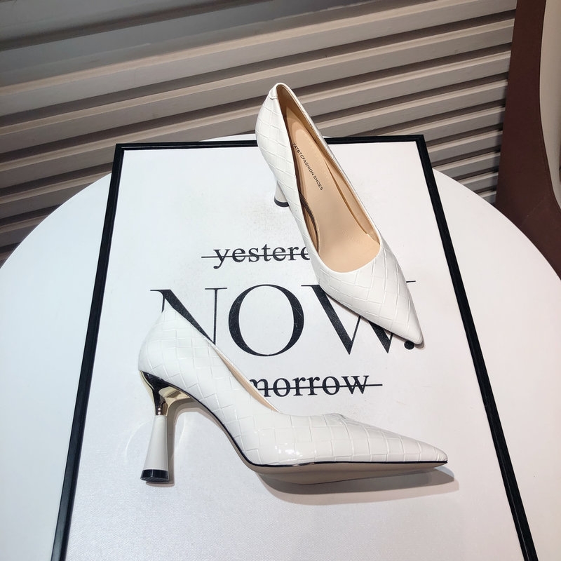 漆皮单鞋女2025年秋季新款高跟鞋