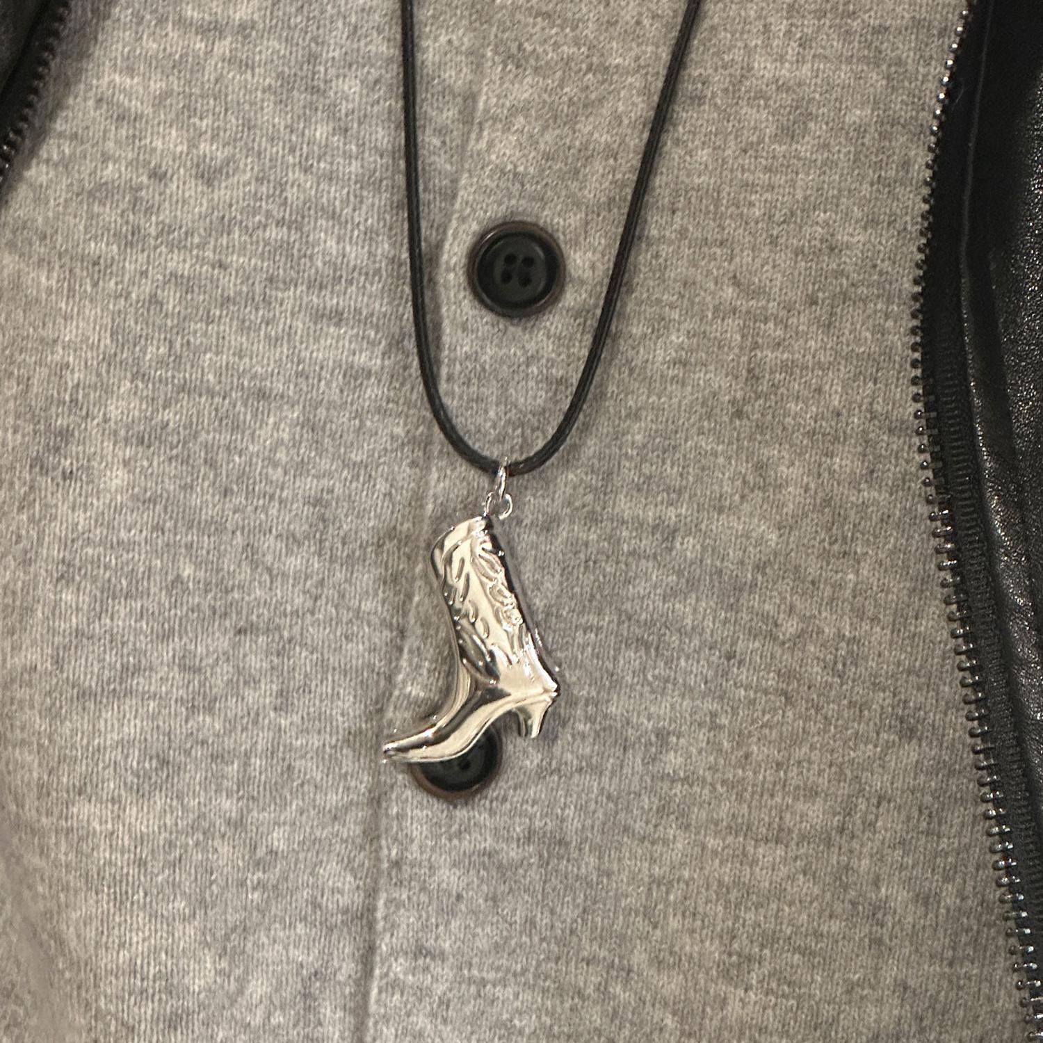 hucares原创「西部高手」切尔西靴项链毛衣链简约轻奢气质小众