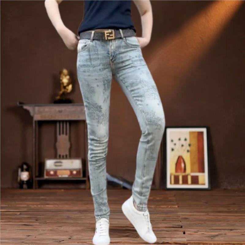 秋冬浅蓝色印花烫钻男士修