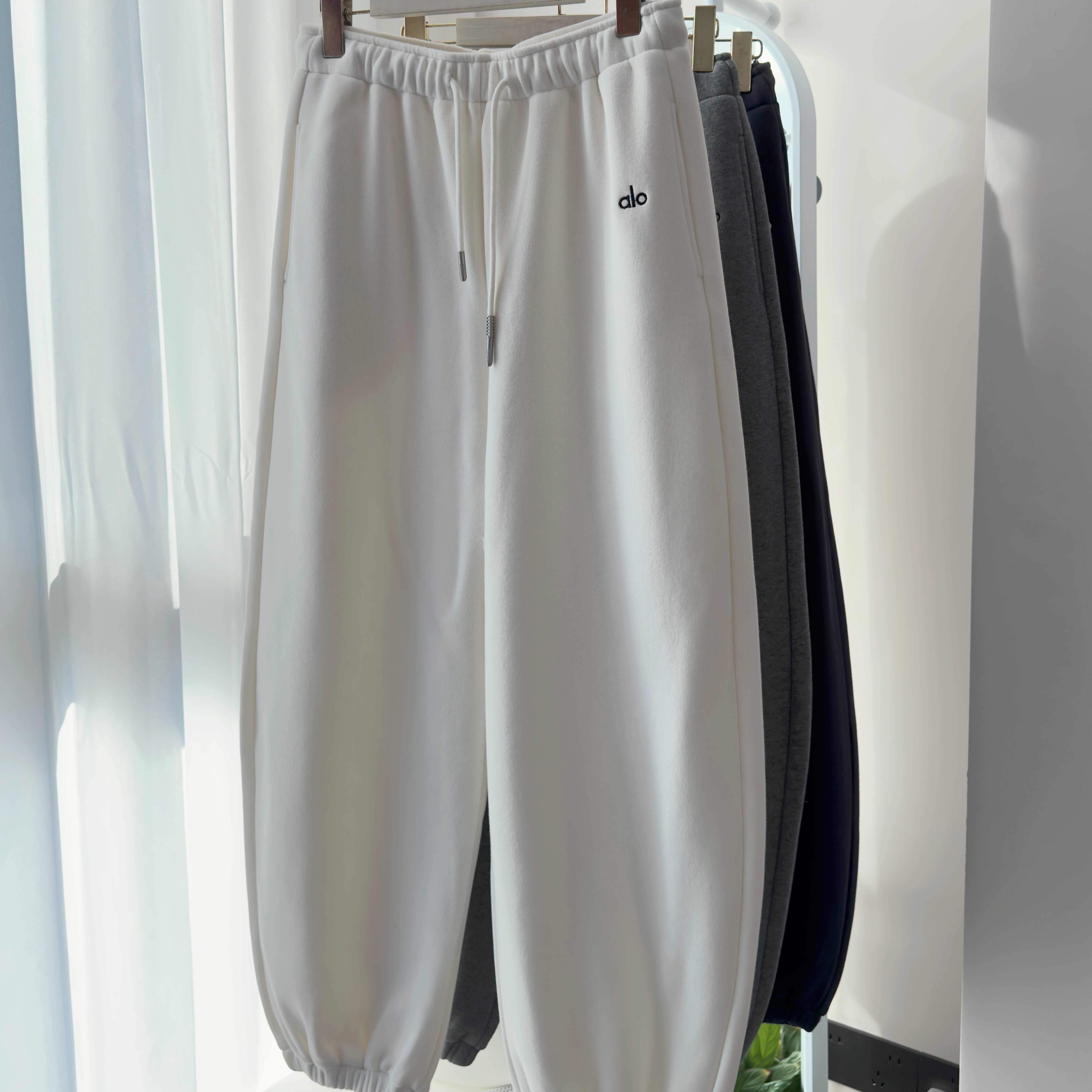 2025欧洲站冬季新款松紧腰系带加绒加厚保暖阔腿裤休闲卫裤,女装/女士精品,卫裤,淘宝优惠券,粉丝福利购,淘宝优惠卷