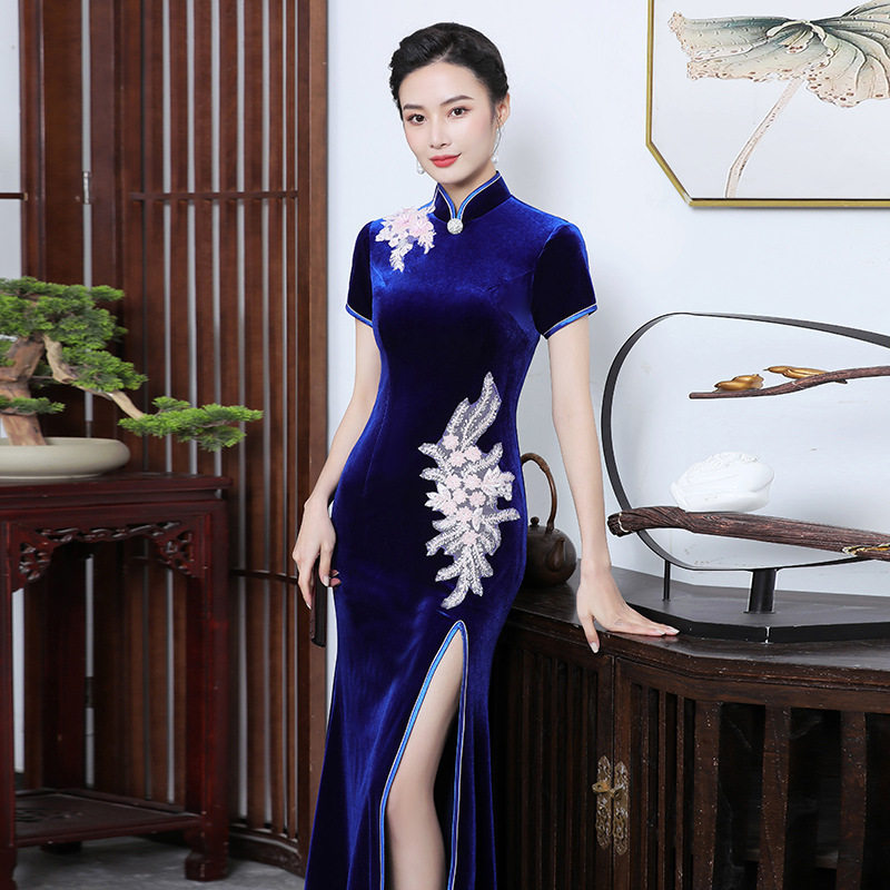 高端走秀旗袍长款演出鱼尾裙中国风显瘦大码金丝绒优雅合唱团服夏