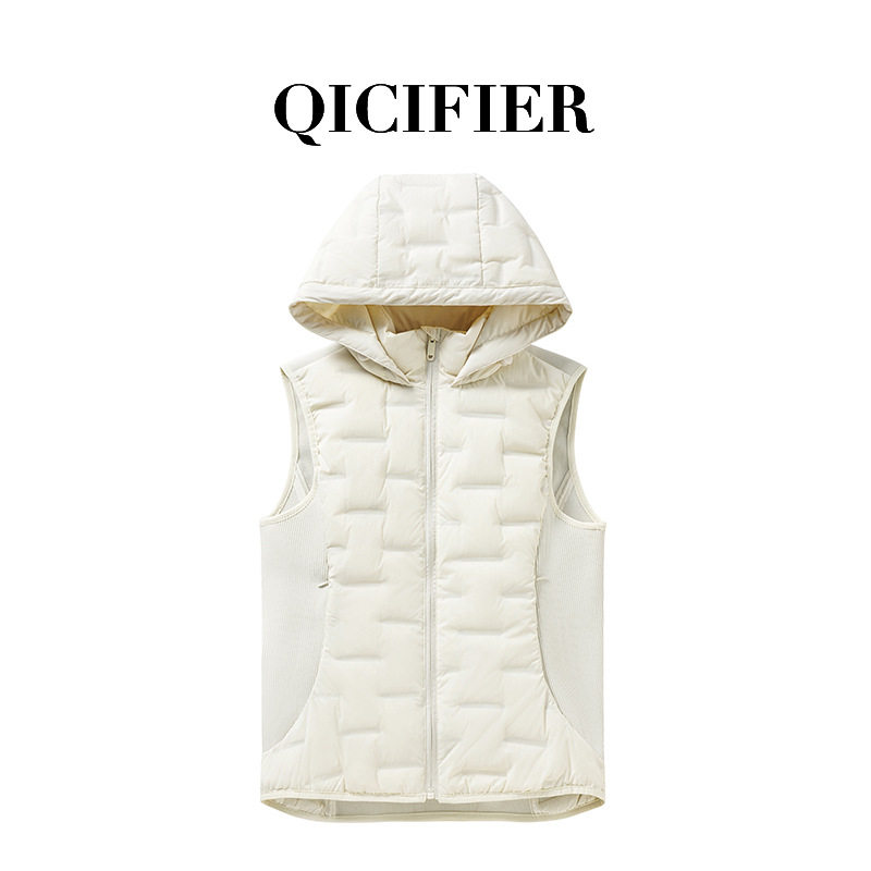 QCFE春秋冬款轻薄鹅绒服短款时尚背心坎肩外穿防寒马甲外套女款