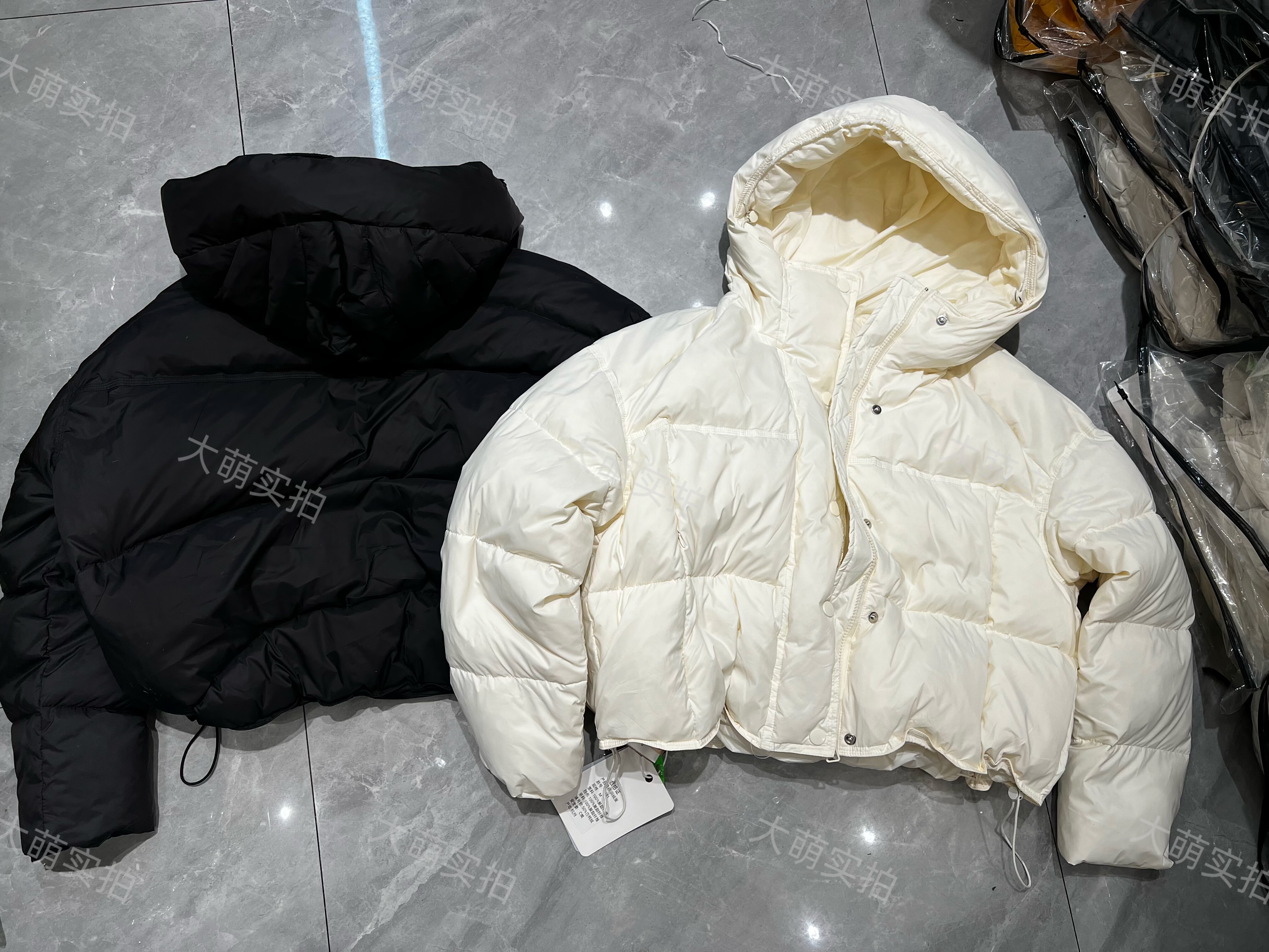 2025冬季新款韩版宽松显瘦连帽羽绒服女短款加厚保暖面包服外套潮