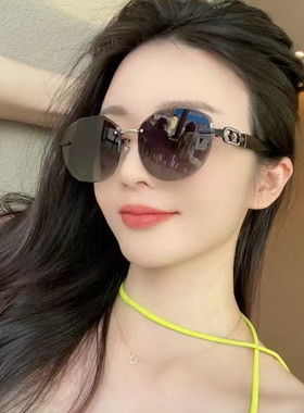 新款无框时尚女士尼龙偏光太阳眼镜境街拍小框镶钻墨镜防紫外线潮