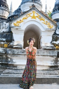 夏萨珑！傣族少女泰国摩洛哥印度阿拉伯手工钉珠波西米亚吊带裹裙