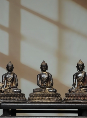 释迦牟尼药师佛像藏传密宗纯铜器雕拓金释迦摩尼三宝复古桌面摆件