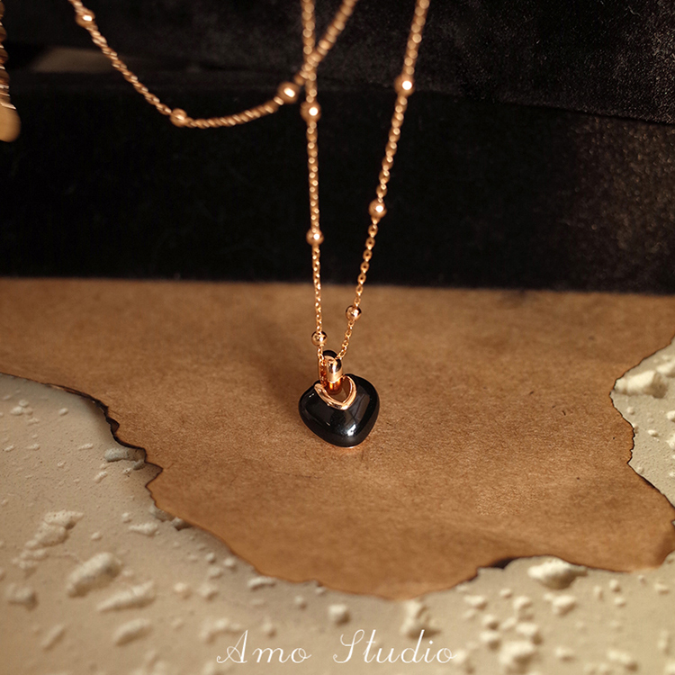 AMO闪钻黑色爱心项链女小众设计