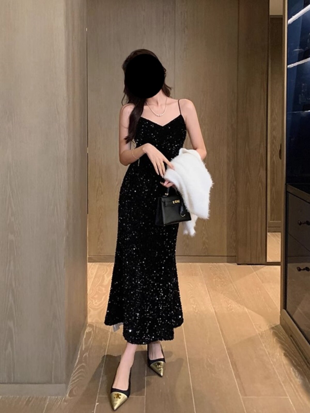 띠어리 하비 가을 신상 블랙 벨벳 드레스 여성스러운 스팽글 밑단 힙 서스펜더 스커트