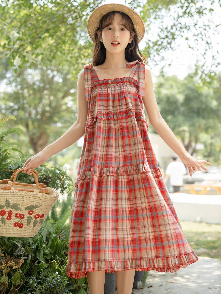 甜美少女红色格子吊带连衣裙夏季初中高中学生海边度假沙滩长裙子