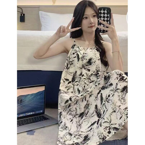 夏季新款吊带设计碎花A字度假长裙子韩版温柔风宽松女沙滩连衣裙