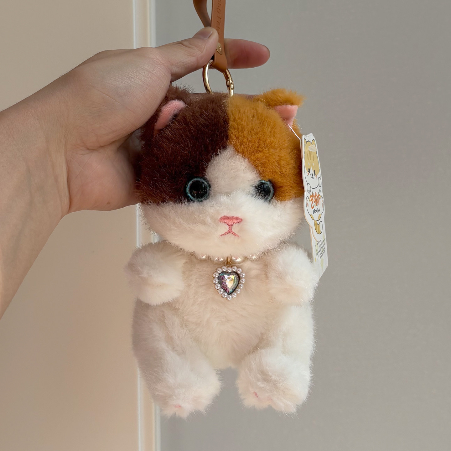 呆萌喵喵三花猫毛绒小挂件公仔玩偶情侣包包挂饰可爱女生书包配饰