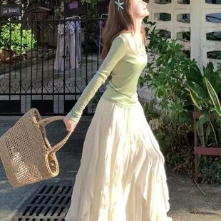 仙气飘飘重工裁剪蕾丝不规则半身长裙配绿色假两件上衣两件套套装