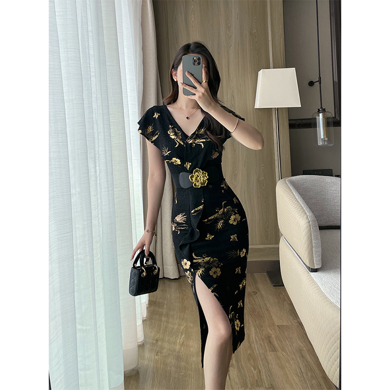 小个子气质烫金印花修身连衣裙