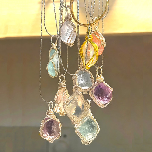 小红书同款纯天然水晶莹石粉晶紫水晶原石绕线吊坠锁骨链闺蜜情侣