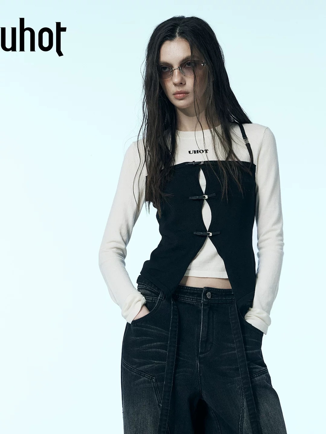 uhot/诱货黑白假两件修身羊毛打底衫女经典百搭保暖时尚UWWW2Z131